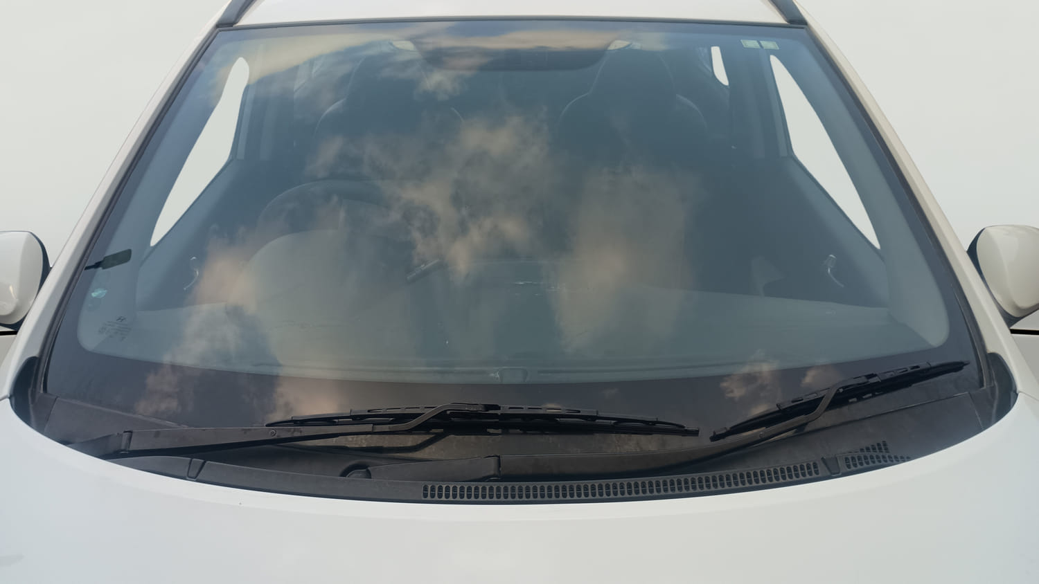 Used 2016 Hyundai Grand i10 Sportz 1.2 Kappa VTVT Petrol Manual exterior FRONT WINDSHIELD VIEW