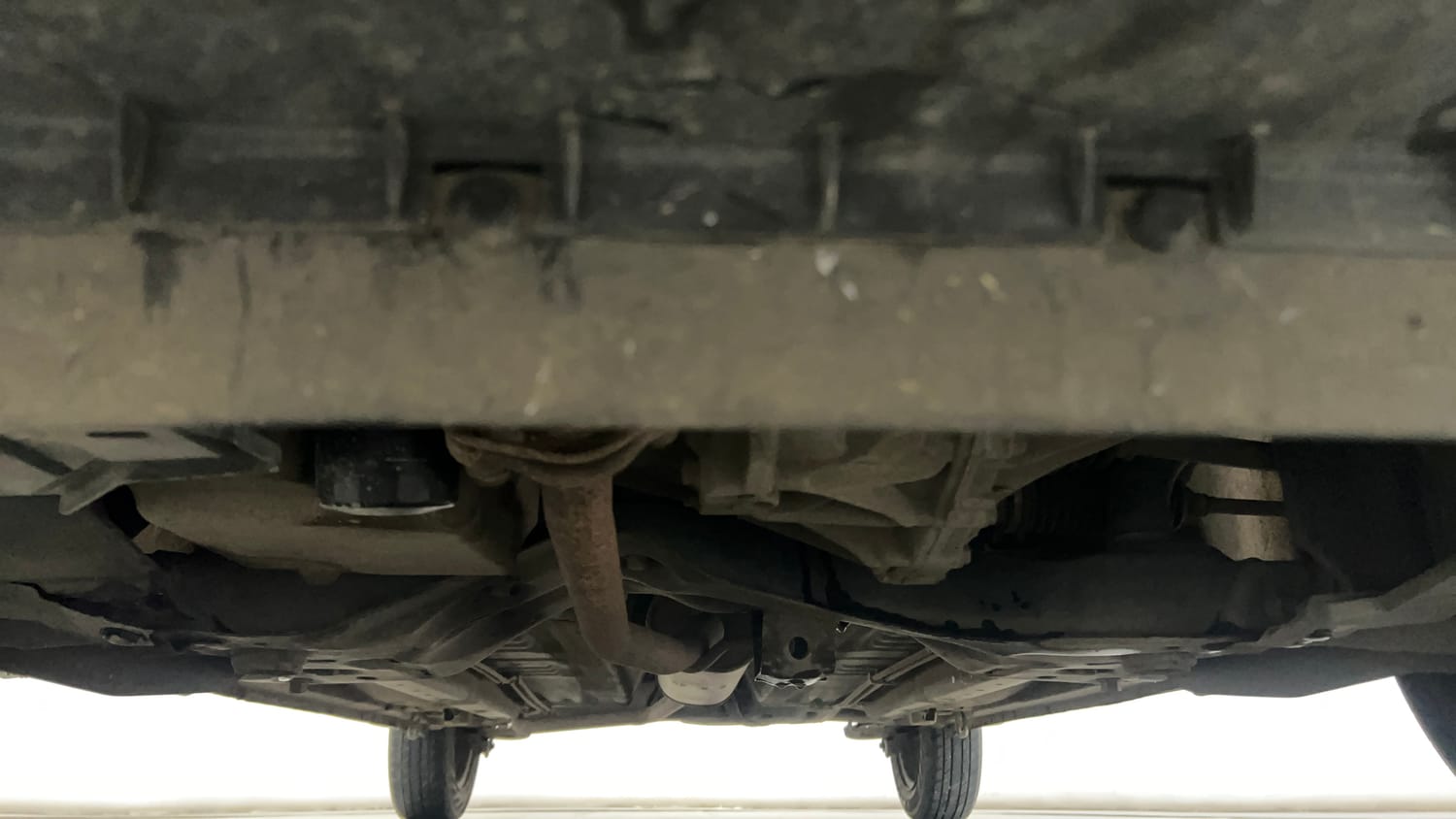 Used 2018 Maruti Suzuki Celerio X Zxi AMT Petrol Automatic extra FRONT LEFT UNDERBODY VIEW