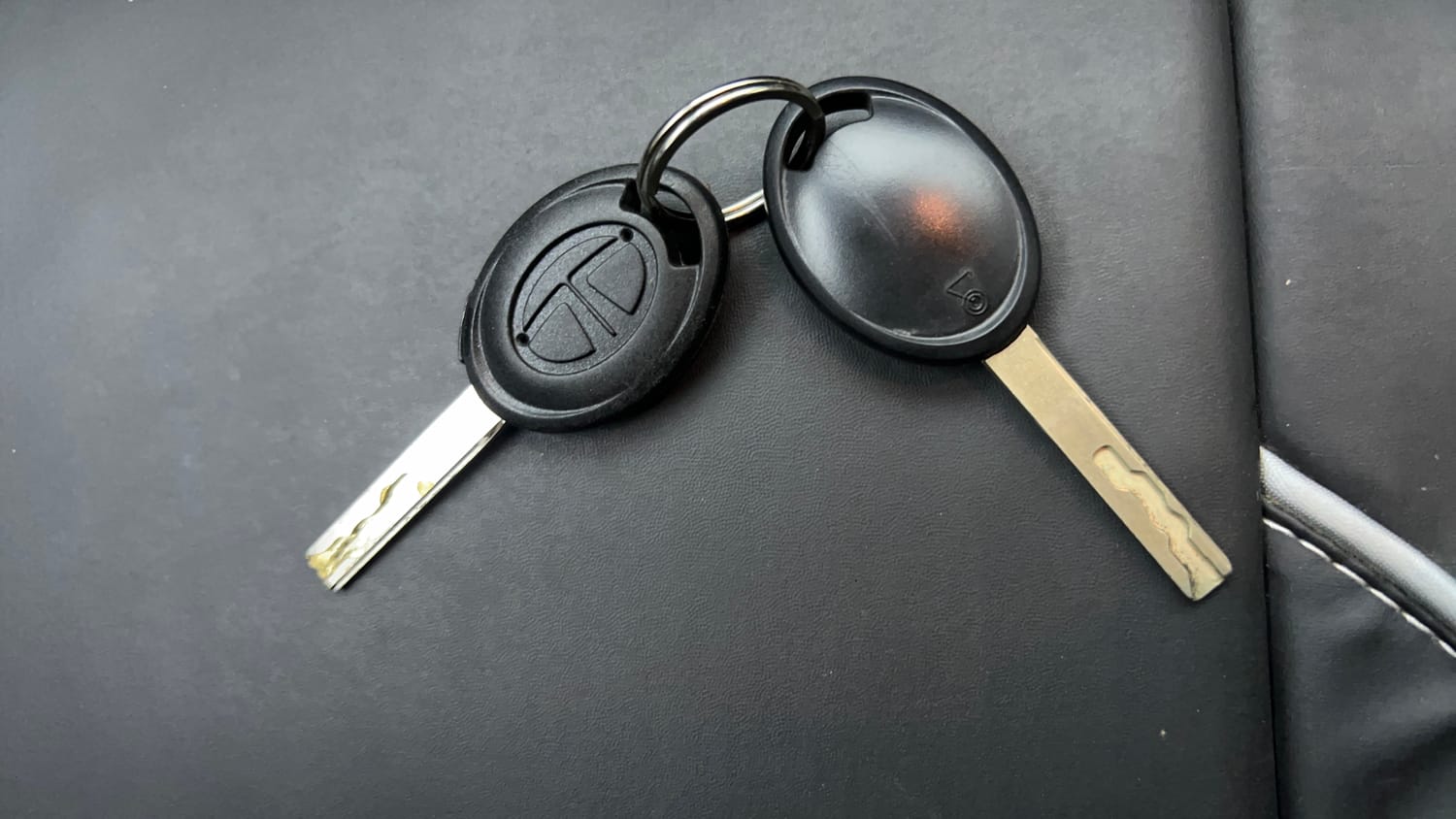 Used 2022 Tata Punch Pure MT Petrol Manual extra CAR KEY VIEW