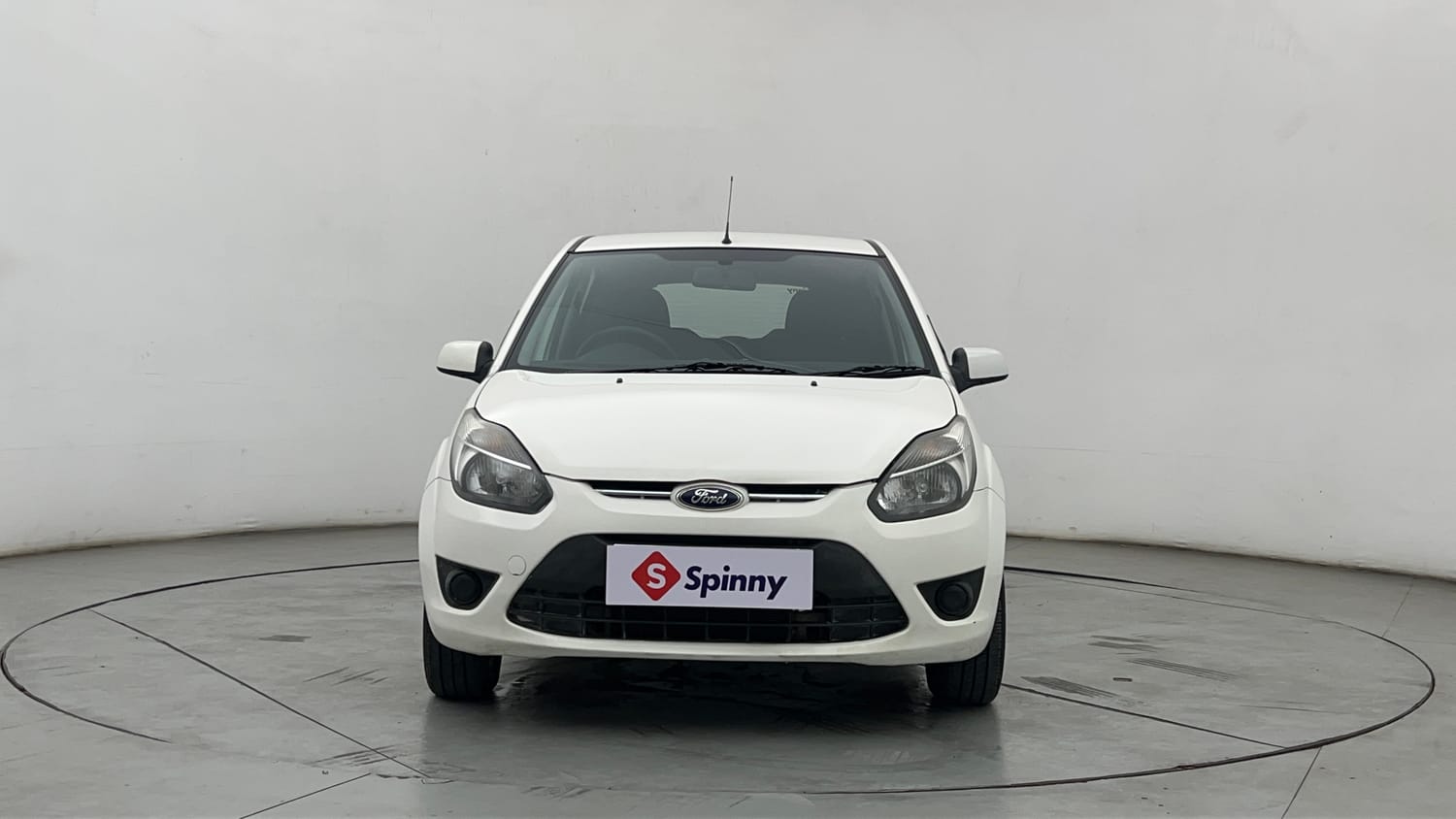 Used 2012 Ford Figo Duratec Petrol ZXI 1.2 Petrol Manual exterior FRONT VIEW