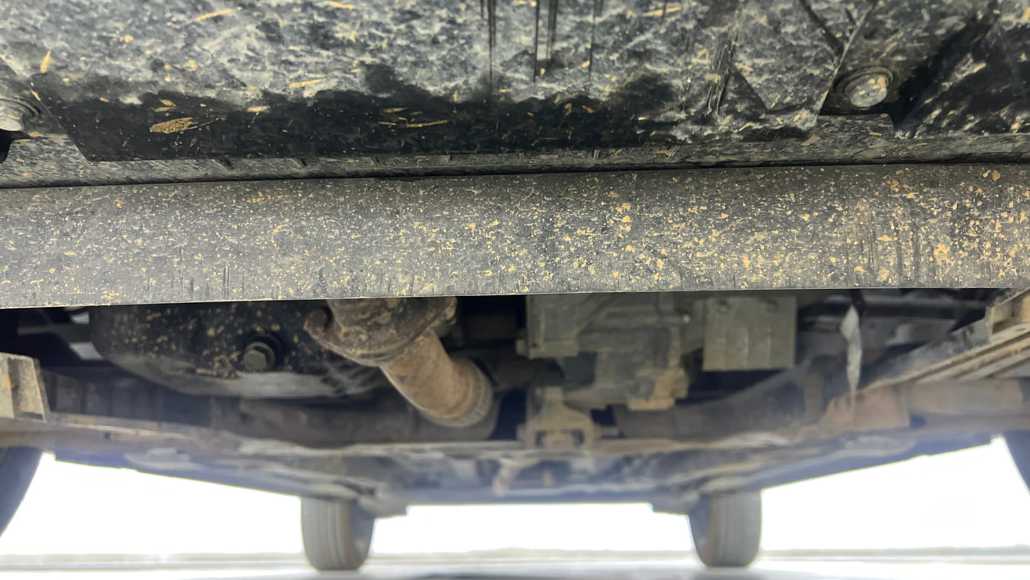 Used 2022 Tata Punch Creative AMT Petrol Automatic extra FRONT LEFT UNDERBODY VIEW
