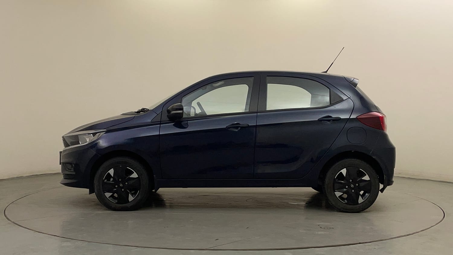 Used 2026 Tata Tiago XZA Petrol Automatic exterior LEFT SIDE VIEW