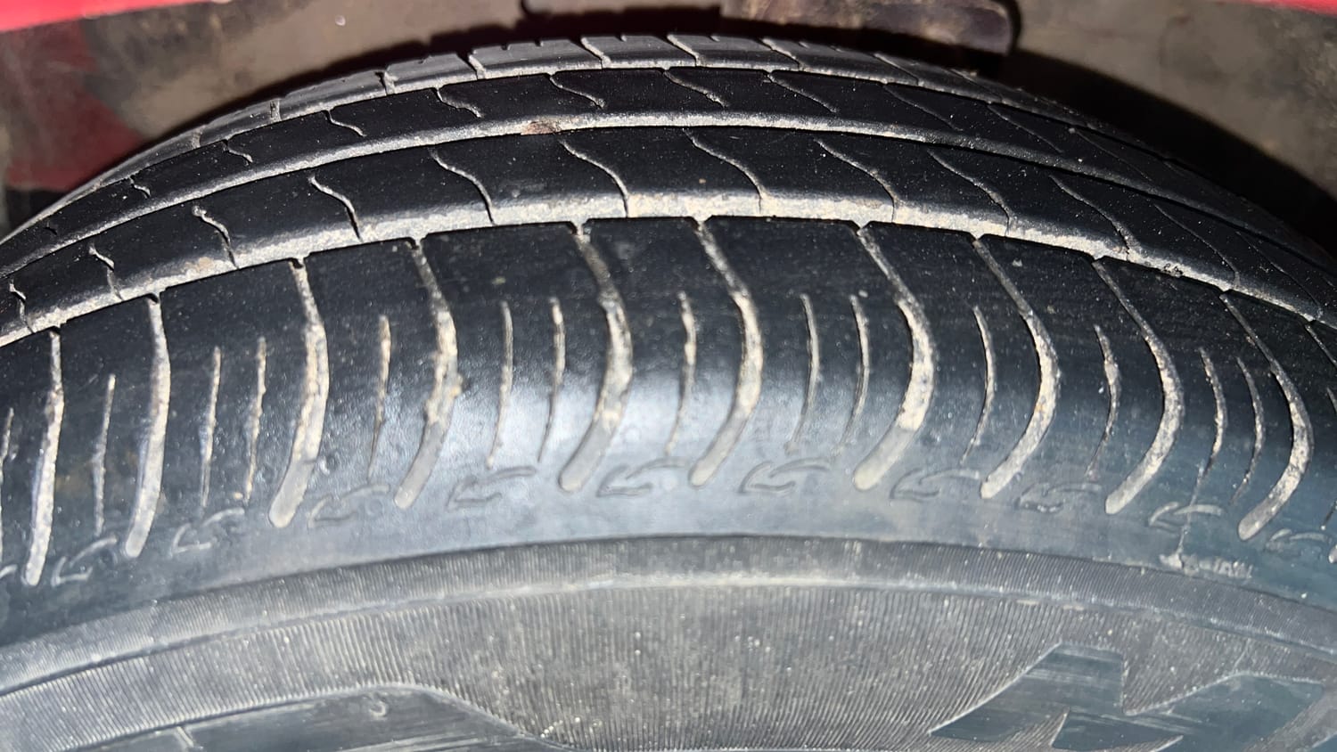 Used 2019 Maruti Suzuki Celerio VXi AMT Petrol Automatic tyres LEFT FRONT TYRE TREAD VIEW