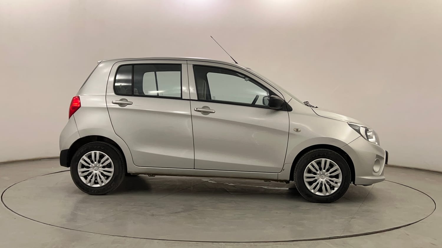 Used 2019 Maruti Suzuki Celerio VXi AMT Petrol Automatic exterior RIGHT SIDE VIEW