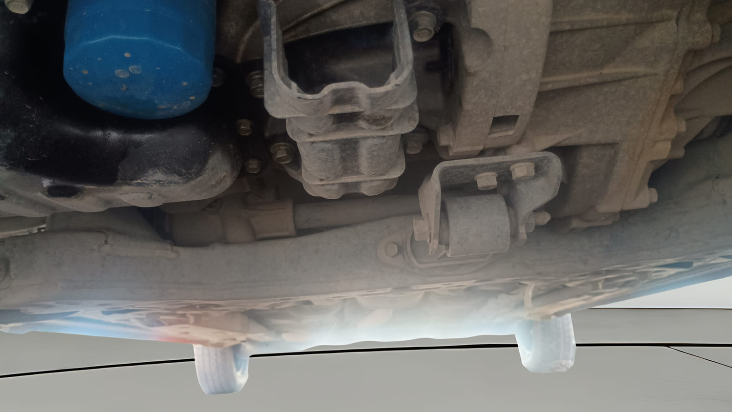 Used 2016 Hyundai Grand i10 Sportz 1.2 Kappa VTVT Petrol Manual extra FRONT LEFT UNDERBODY VIEW