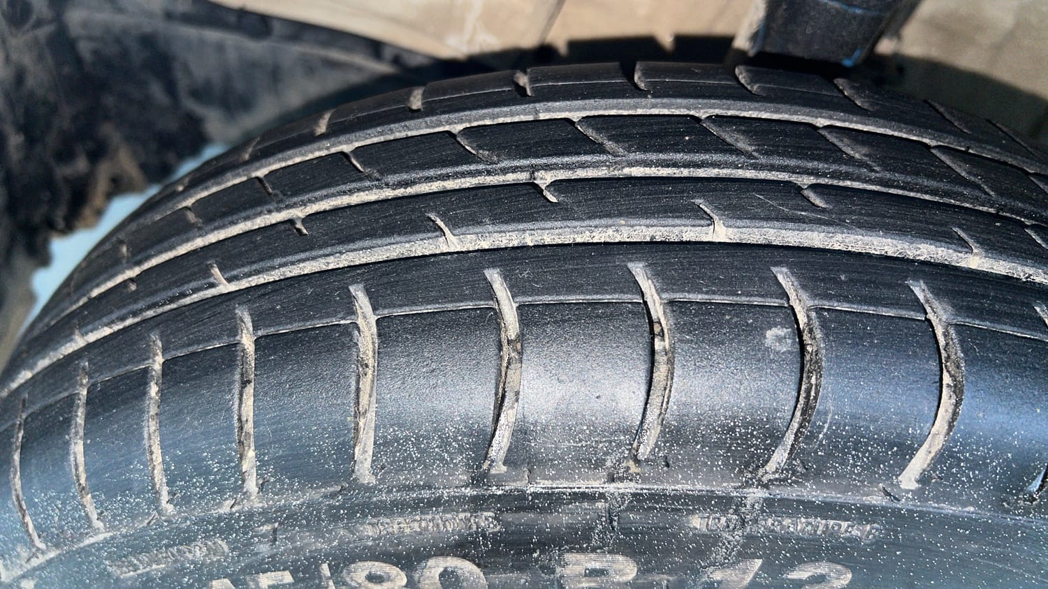 Used 2023 Maruti Suzuki Alto K10 LXi Petrol Manual tyres LEFT FRONT TYRE TREAD VIEW