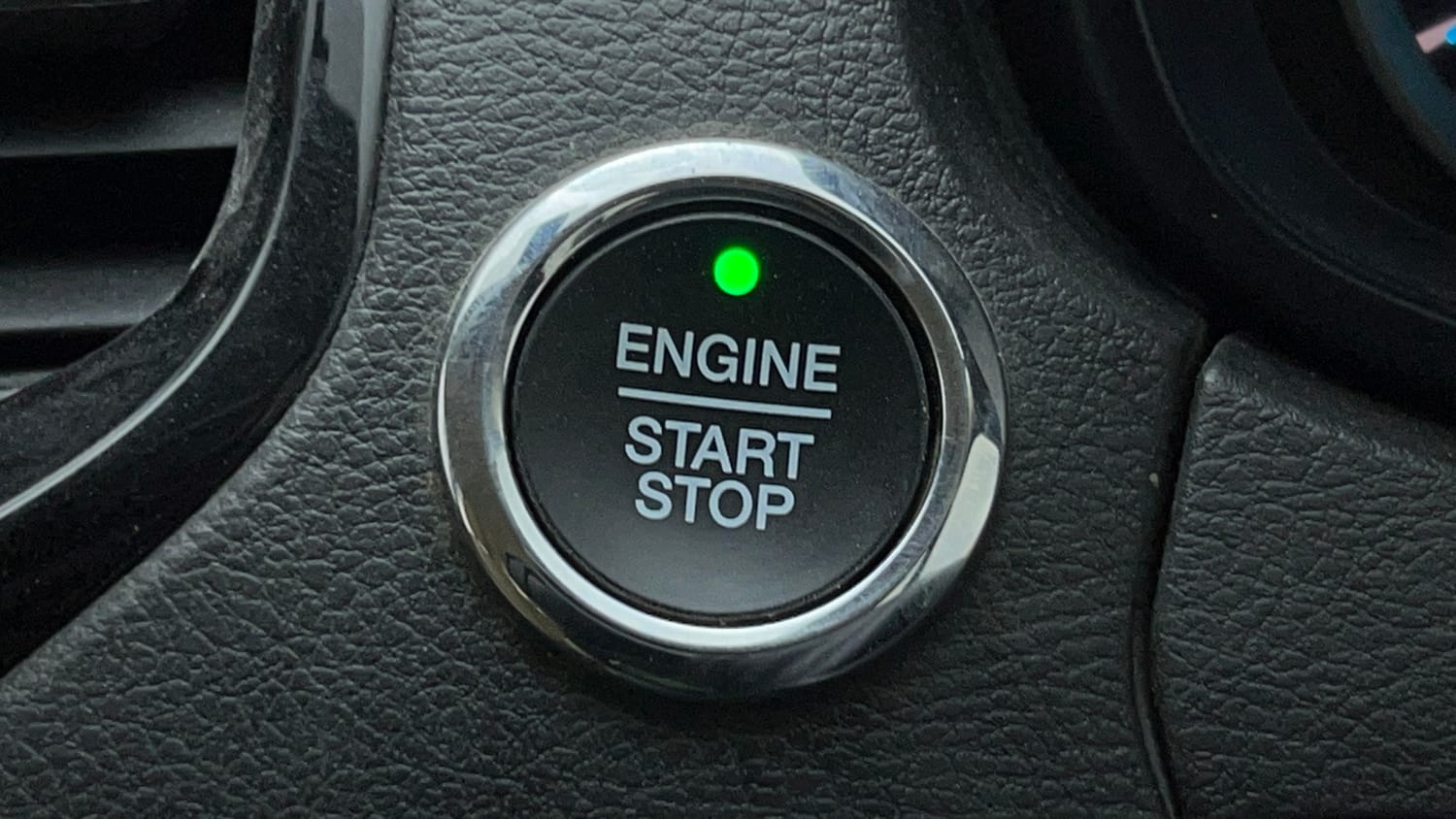 Used 2021 Ford Figo Aspire Titanium Plus 1.2 Ti-VCT Petrol Manual top_features Keyless start