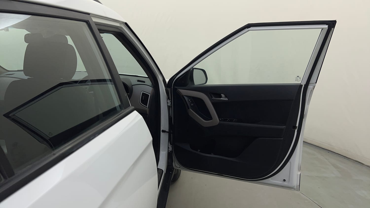 Used 2016 Hyundai Creta 1.6 SX Plus Petrol Petrol Manual interior RIGHT FRONT DOOR OPEN VIEW