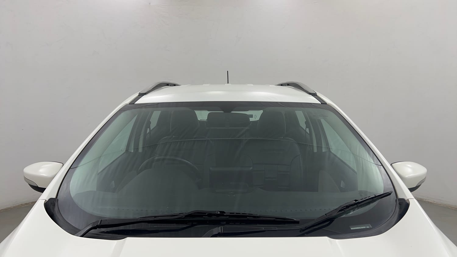 Used 2020 Ford EcoSport Titanium 1.5L TDCi Diesel Manual exterior FRONT WINDSHIELD VIEW