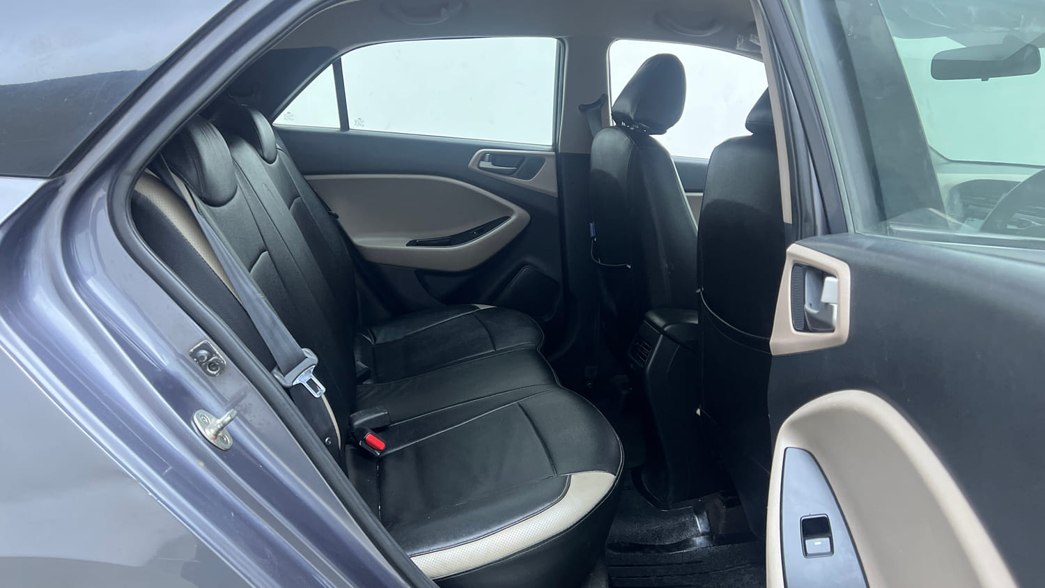 Used 2018 Hyundai Elite i20 Asta 1.2 Petrol Manual interior RIGHT SIDE REAR DOOR CABIN VIEW