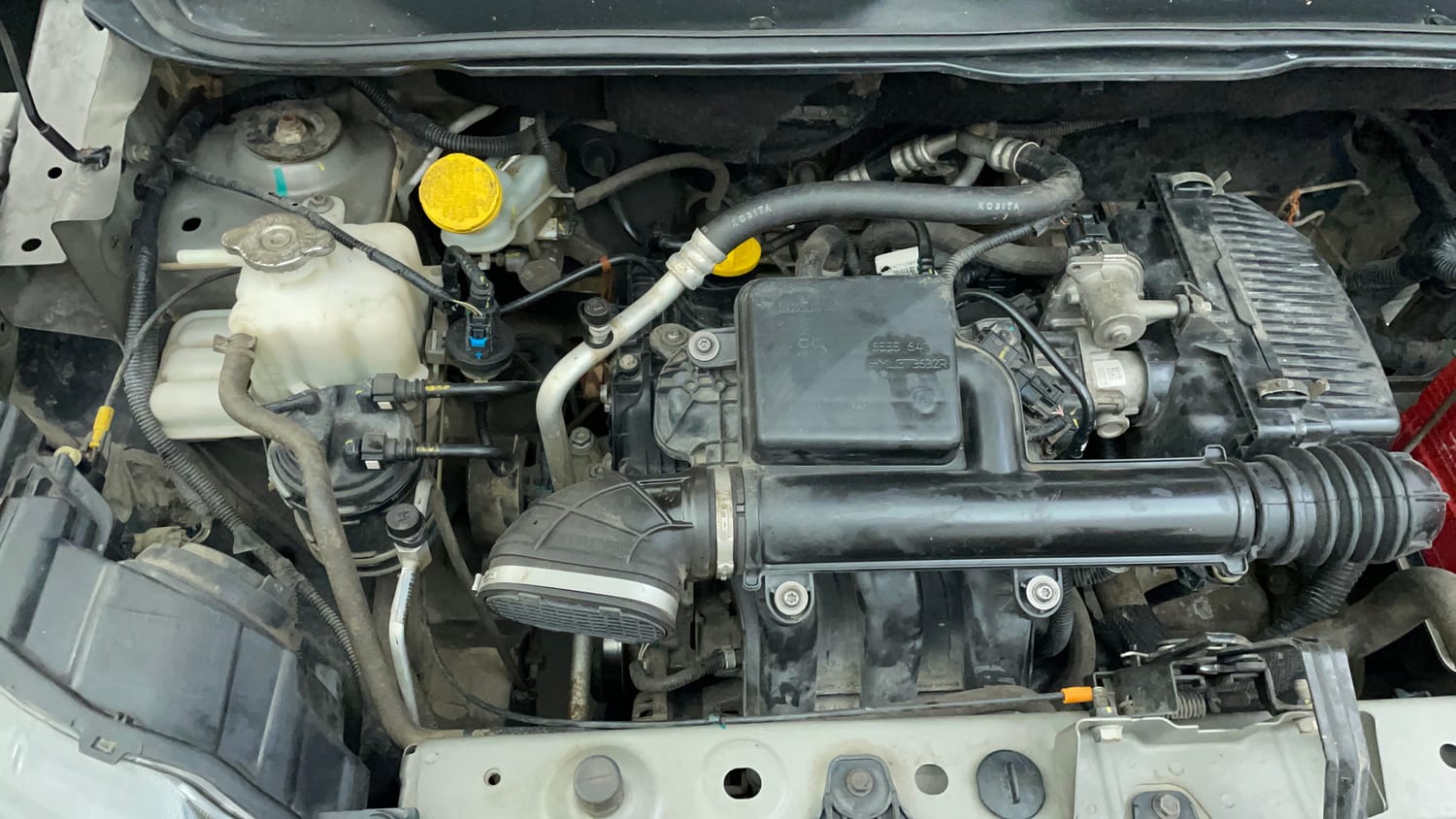 Used 2022 Renault Triber RXT Petrol Manual engine ENGINE RIGHT SIDE VIEW
