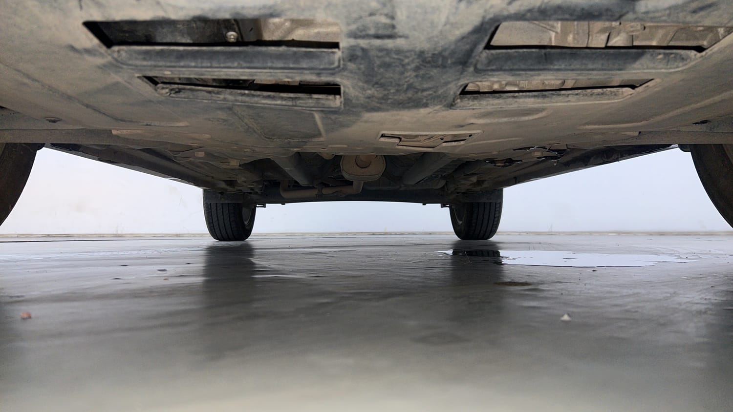 Used 2018 Hyundai Creta SX Plus 1.6 AT Petrol Petrol Automatic extra FRONT LEFT UNDERBODY VIEW