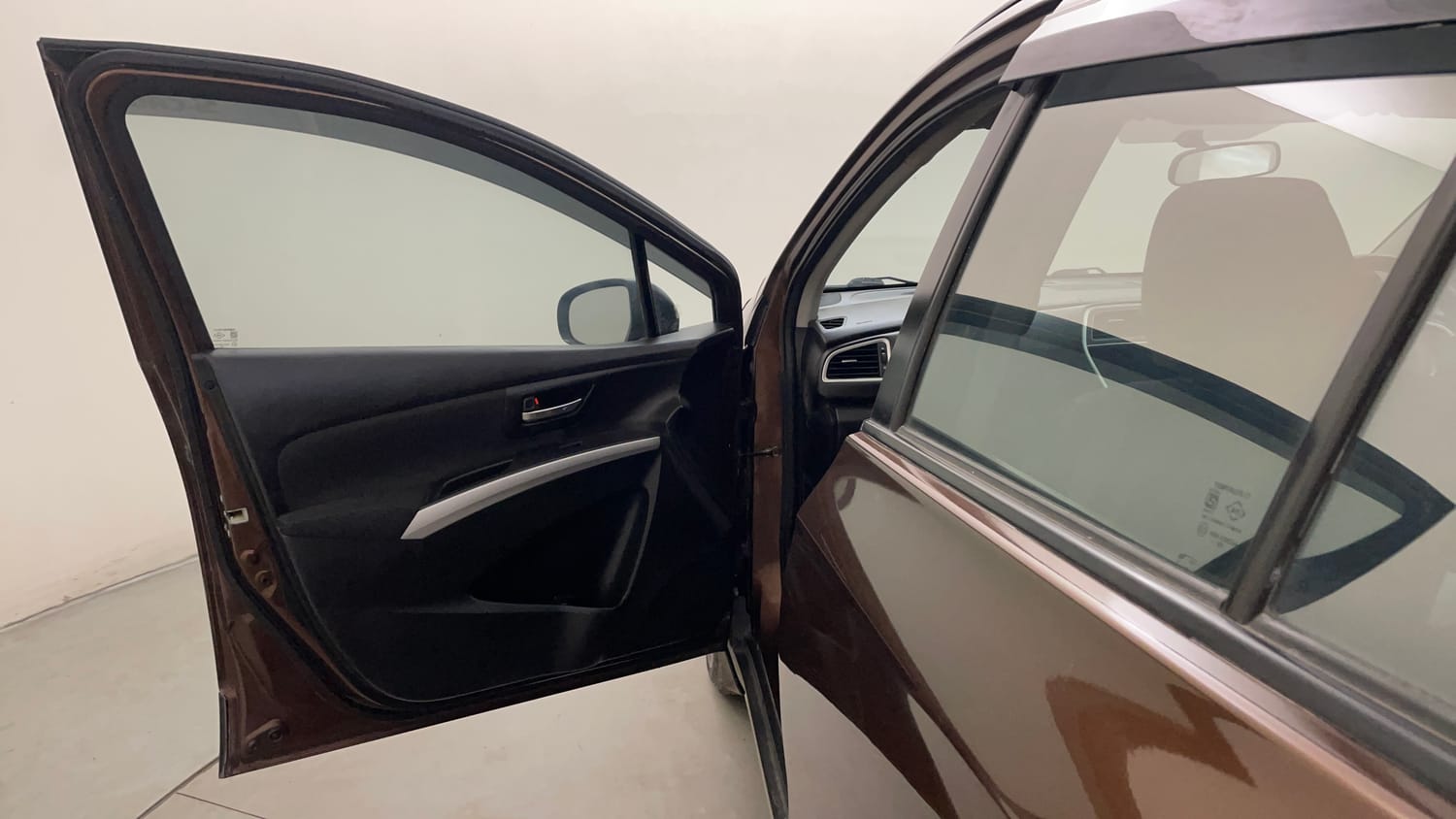 Used 2016 Maruti Suzuki S-Cross Zeta 1.3 Diesel Manual interior LEFT FRONT DOOR OPEN VIEW