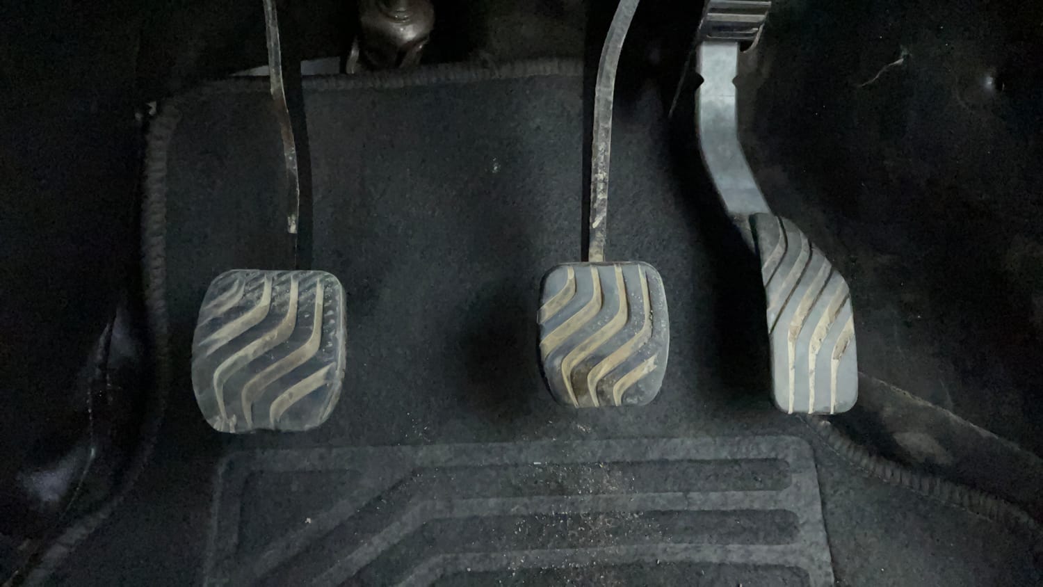 Used 2022 Renault Triber RXT Petrol Manual interior PEDALS VIEW