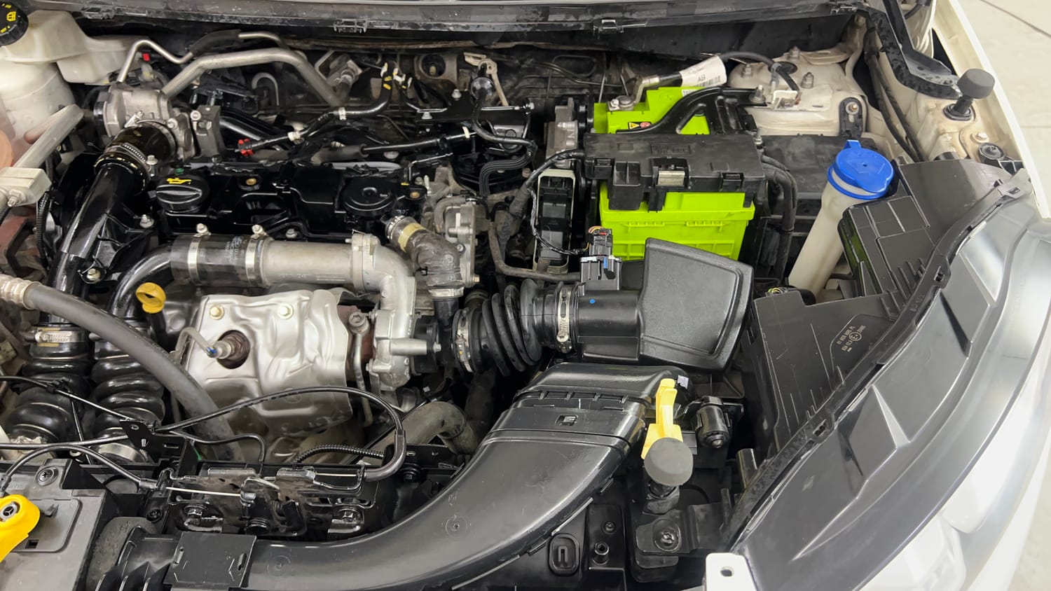 Used 2020 Ford EcoSport Titanium 1.5L TDCi Diesel Manual engine ENGINE LEFT SIDE VIEW