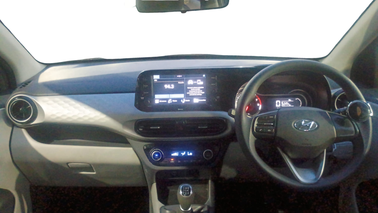 Used 2021 Hyundai Grand i10 Nios Sportz 1.2 Kappa VTVT Petrol Manual interior DASHBOARD VIEW