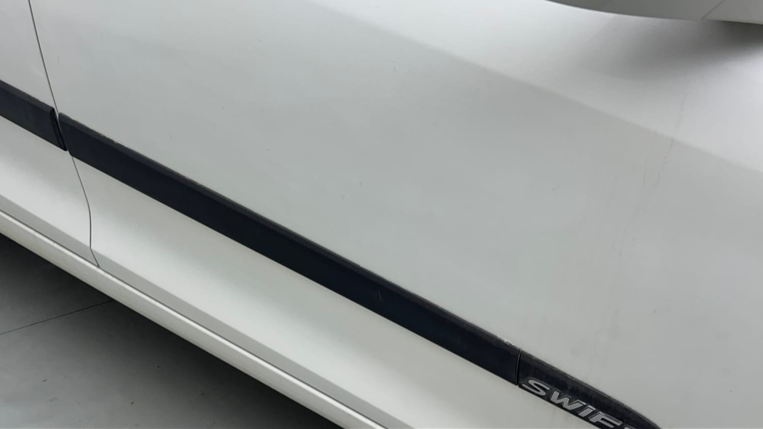 Used 2015 Maruti Suzuki Swift VXi Petrol Manual dents MINOR SCRATCH