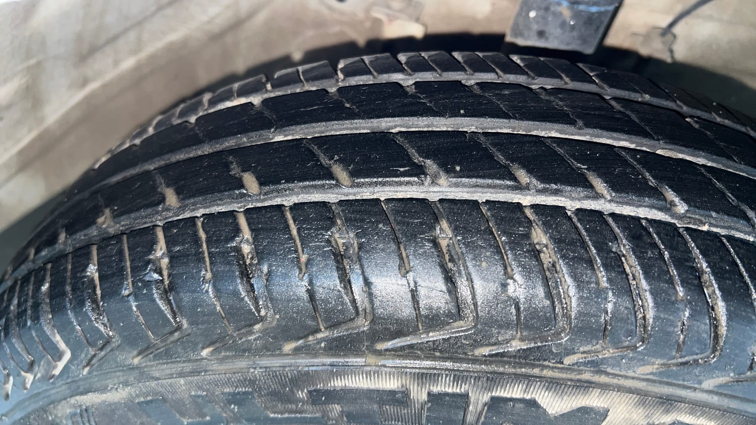 Used 2023 Maruti Suzuki Alto K10 LXi Petrol Manual tyres RIGHT FRONT TYRE TREAD VIEW