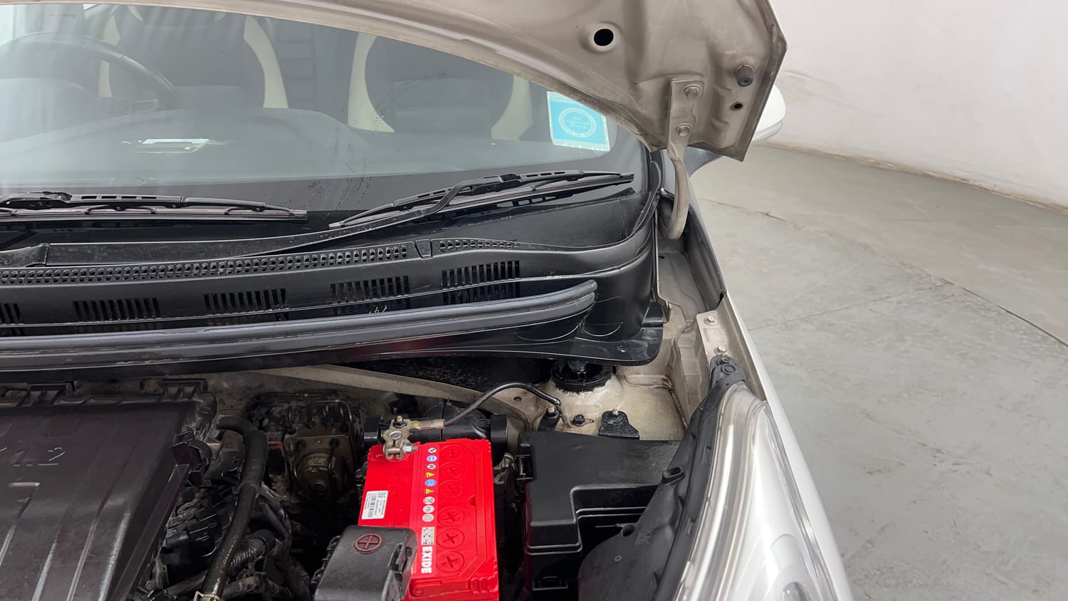 Used 2016 Hyundai Grand i10 Asta AT 1.2 Kappa VTVT (O) Petrol Automatic engine ENGINE LEFT SIDE HINGE & APRON VIEW