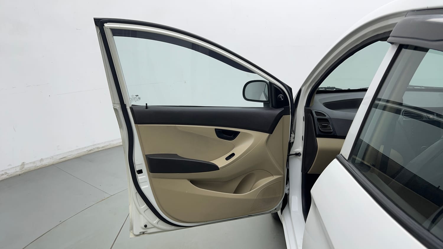 Used 2017 Hyundai Eon Magna + Petrol Manual interior LEFT FRONT DOOR OPEN VIEW