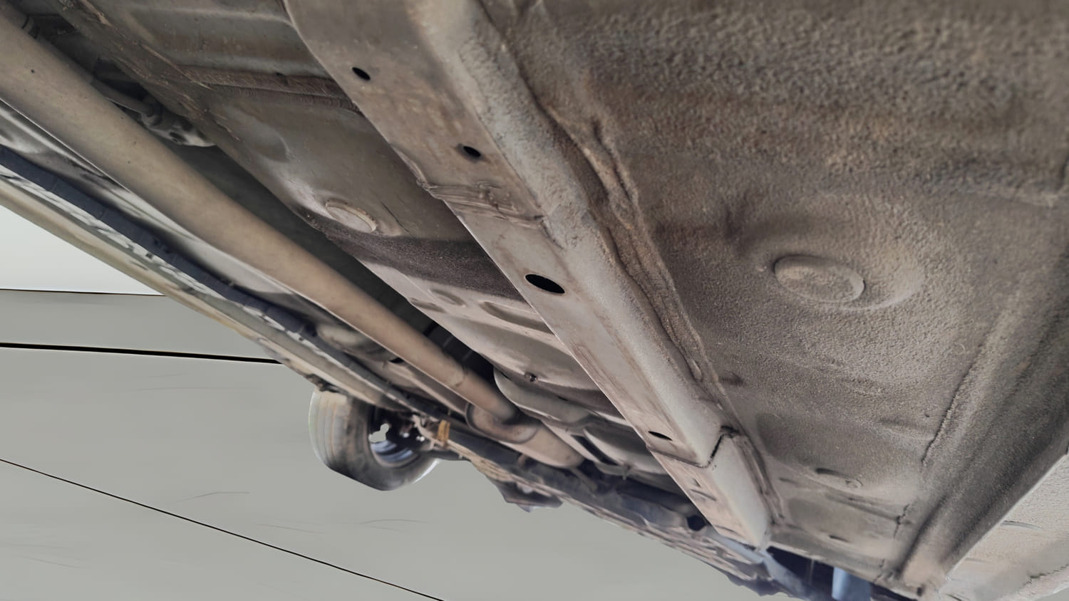 Used 2018 Hyundai Grand i10 Magna U2 1.2 CRDi Diesel Manual extra REAR RIGHT UNDERBODY VIEW