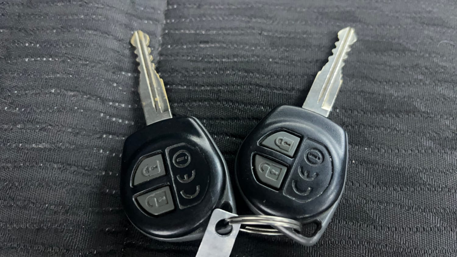 Used 2017 Maruti Suzuki Baleno Delta 1.2 Petrol Manual extra CAR KEY VIEW
