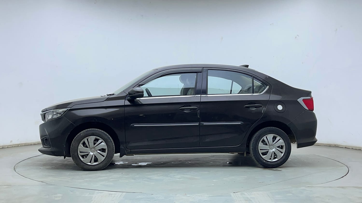 Used 2019 Honda Amaze 1.2 S MT Petrol Petrol Manual exterior LEFT SIDE VIEW