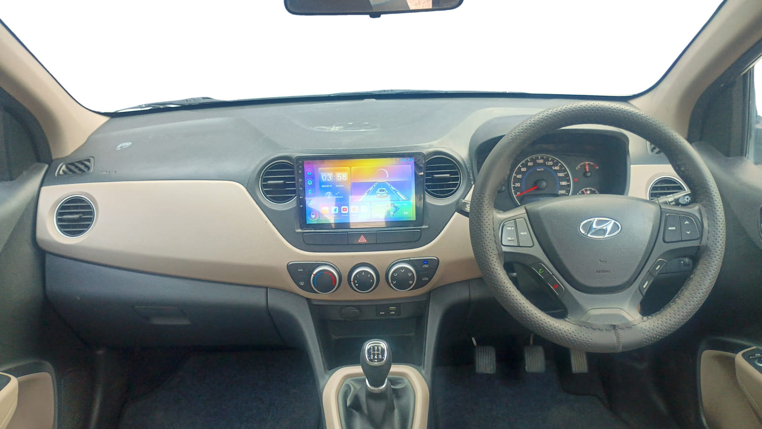 Used 2016 Hyundai Grand i10 Sportz 1.2 Kappa VTVT Petrol Manual interior DASHBOARD VIEW