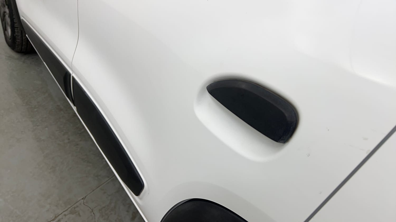 Used 2022 Renault Kwid CLIMBER 1.0 AMT (O) Dual Tone Petrol Automatic dents MINOR SCRATCH