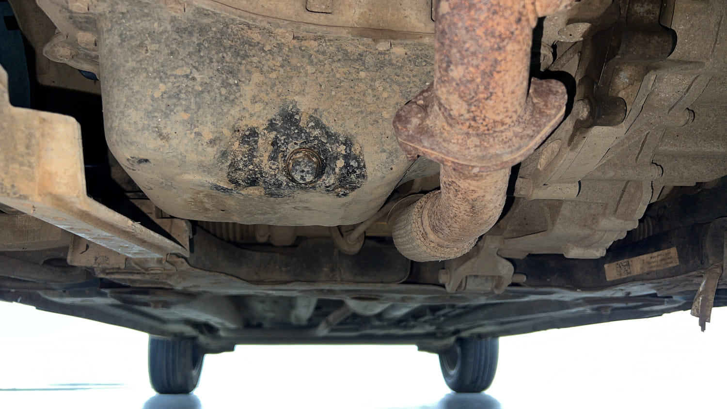 Used 2022 Tata Punch Creative MT Petrol Manual extra FRONT LEFT UNDERBODY VIEW