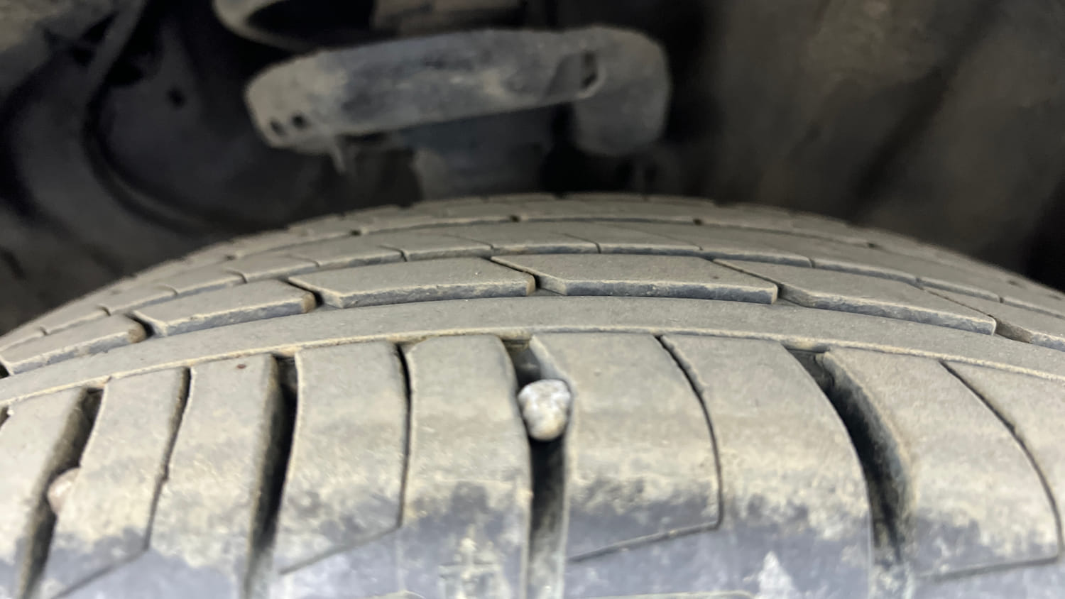 Used 2026 Kia Seltos GTX Plus 1.5 Turbo Petrol DCT Petrol Automatic tyres RIGHT FRONT TYRE TREAD VIEW