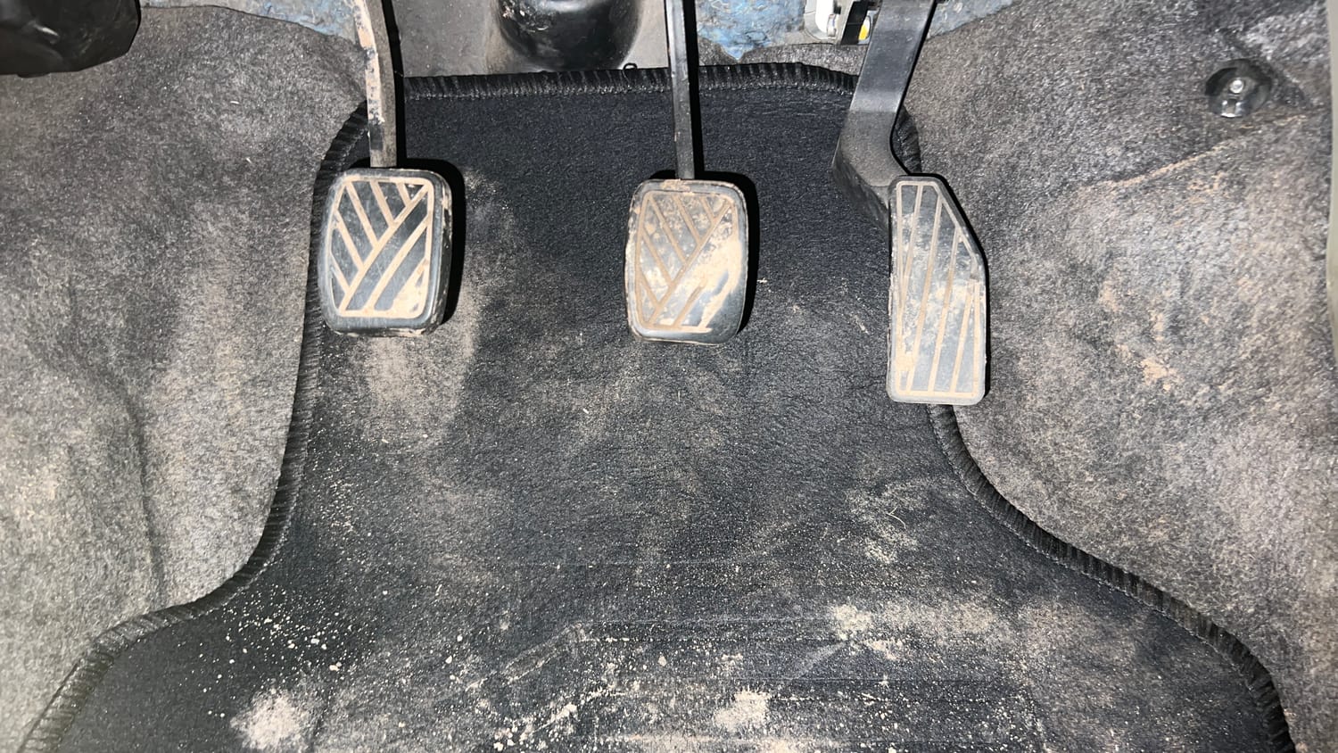 Used 2014 Maruti Suzuki Celerio LXi Petrol Manual interior PEDALS VIEW