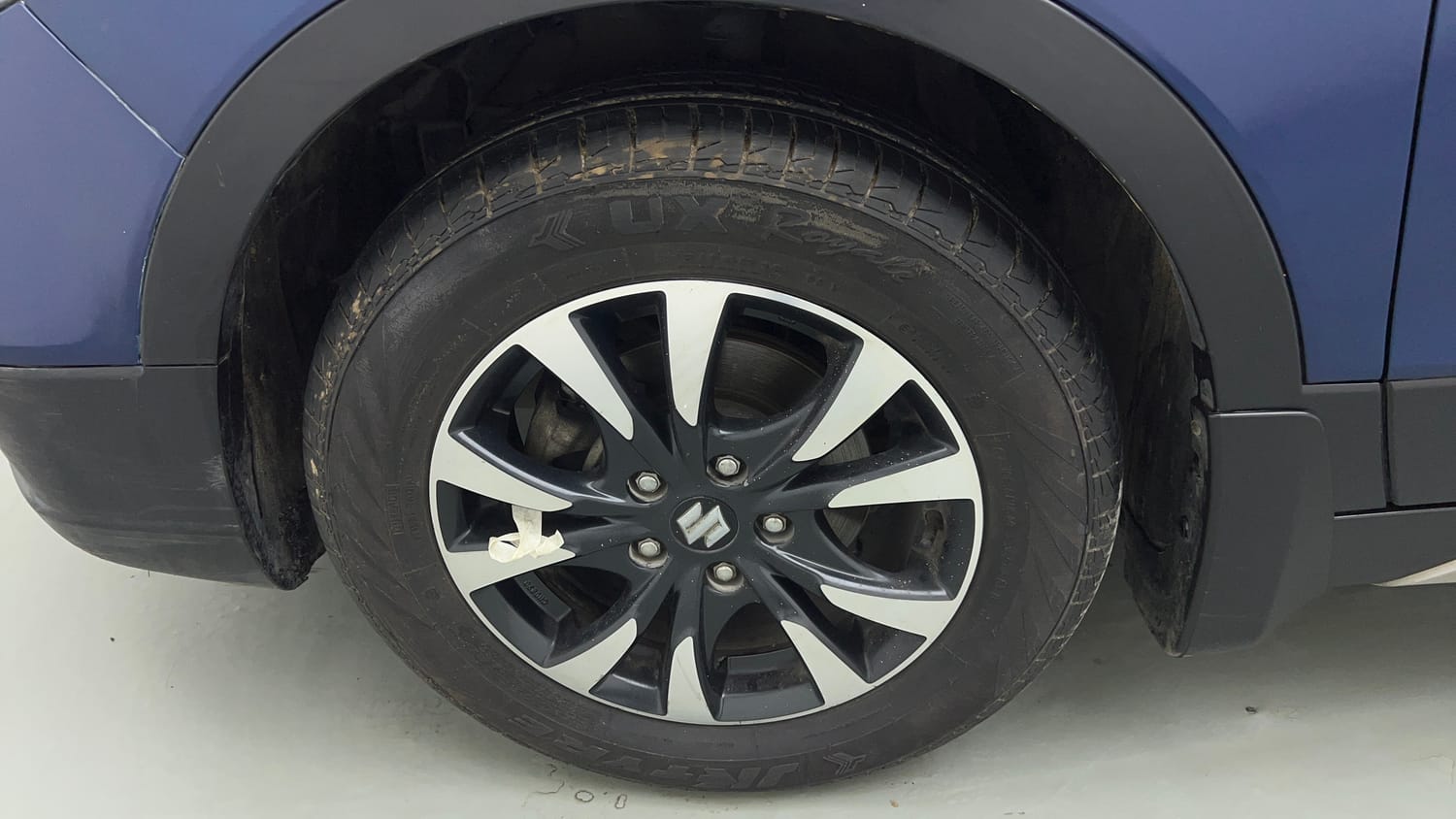 Used 2021 Maruti Suzuki S-Cross Alpha AT Petrol Automatic tyres LEFT FRONT TYRE RIM VIEW