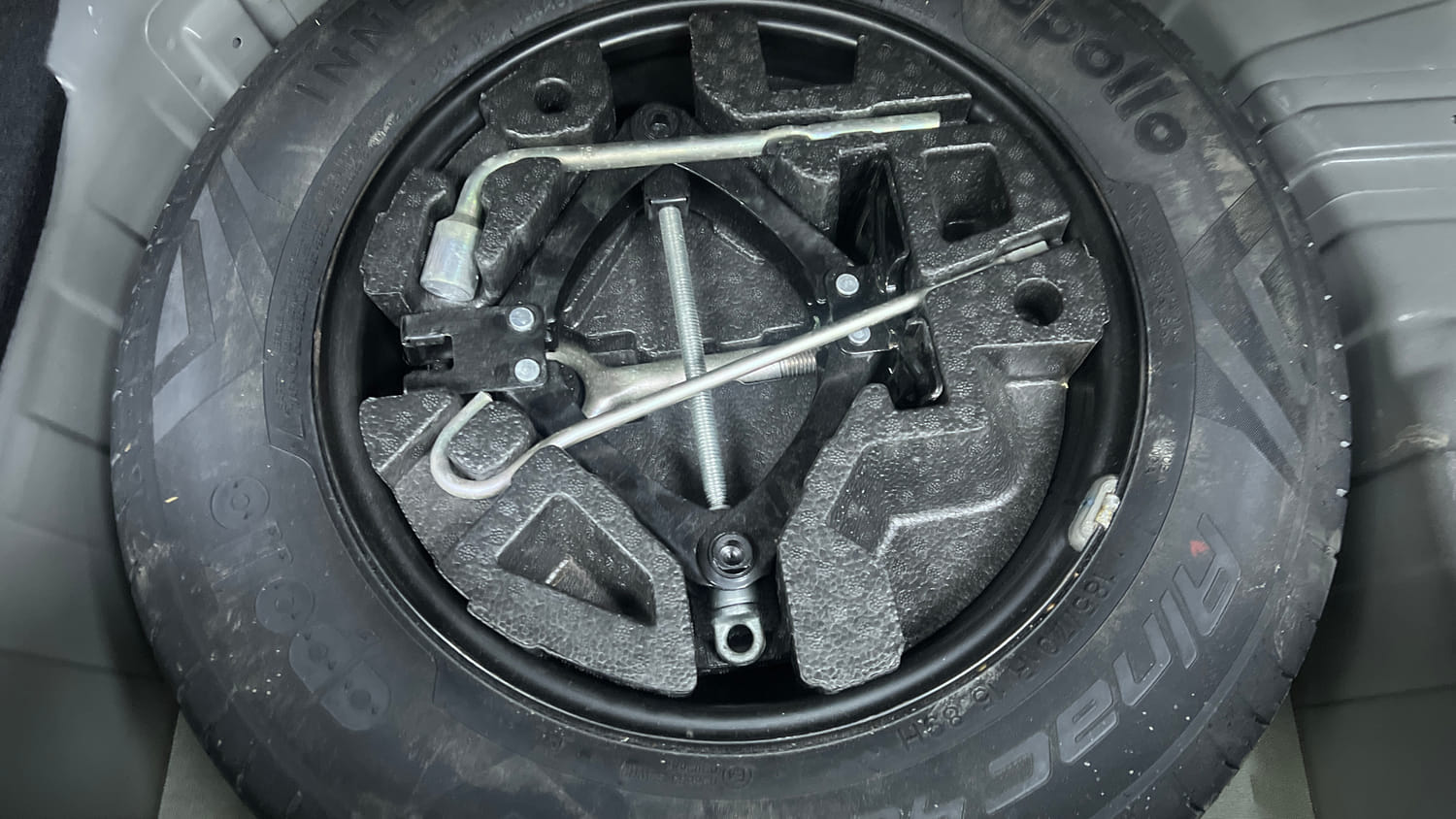 Used 2022 Tata Punch Creative AMT Petrol Automatic tyres SPARE TYRE VIEW