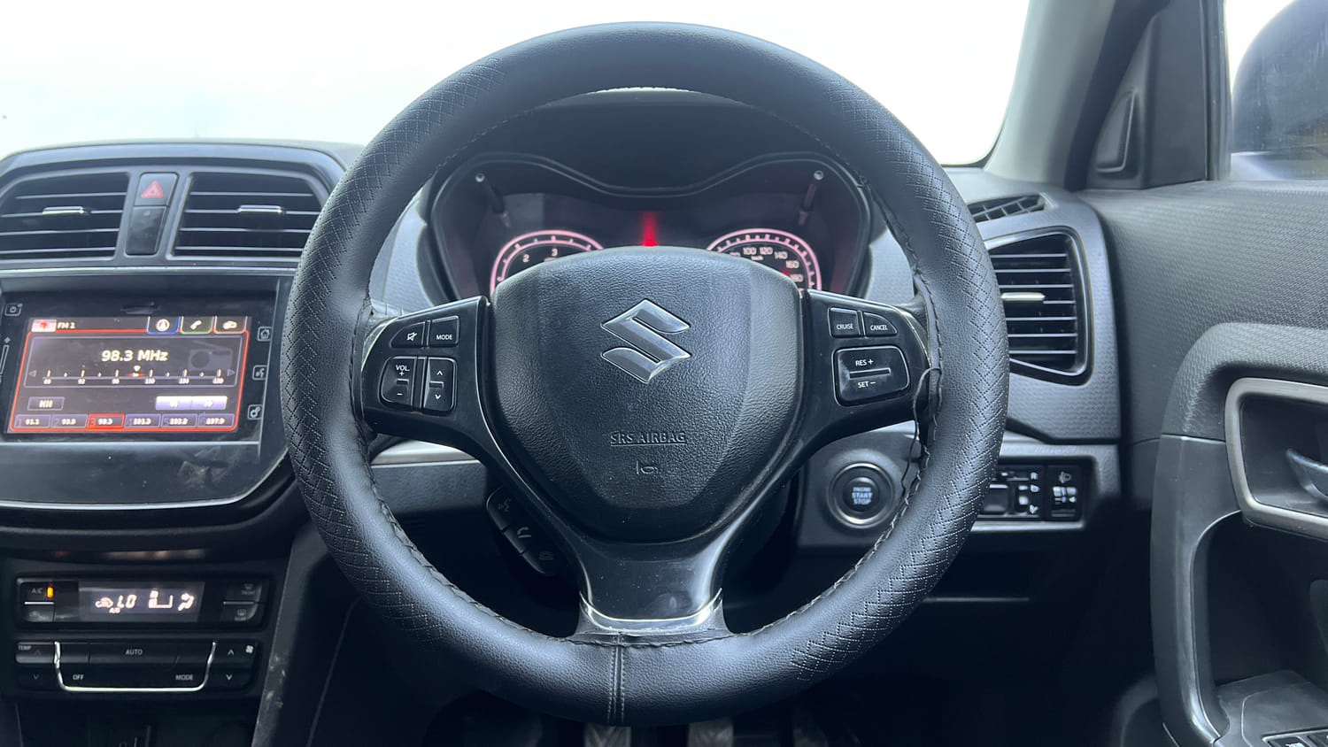 Used 2017 Maruti Suzuki Vitara Brezza [2016-2020] ZDi Plus Diesel Manual interior STEERING VIEW