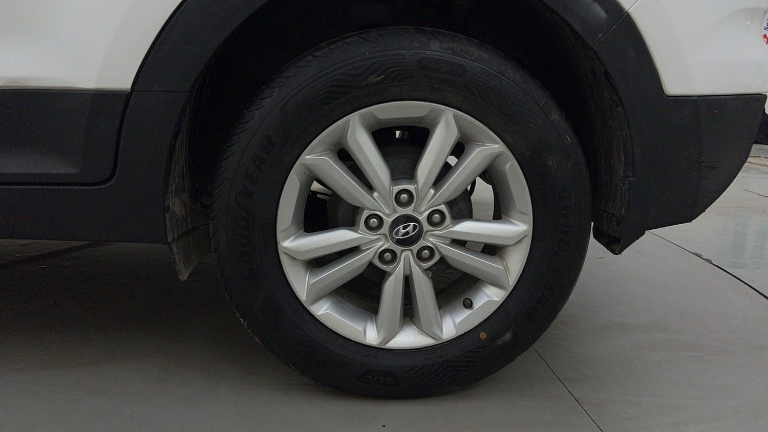 Used 2016 Hyundai Creta 1.6 SX Plus Petrol Petrol Manual tyres LEFT REAR TYRE RIM VIEW