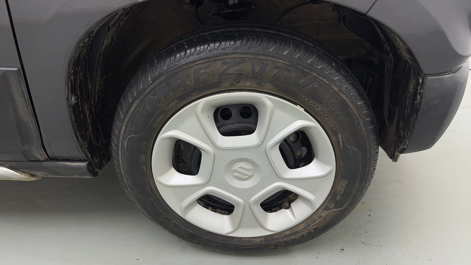 Used 2022 Maruti Suzuki S-Presso Vxi Plus Petrol Manual tyres RIGHT FRONT TYRE RIM VIEW