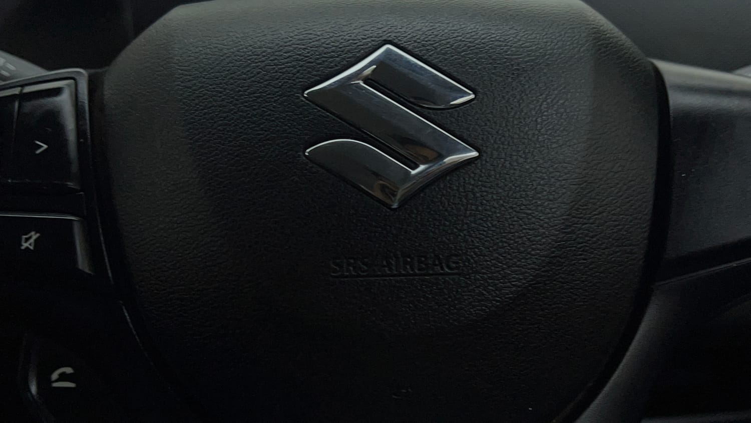 Used 2022 Maruti Suzuki S-Presso Vxi Plus Petrol Manual top_features Airbags