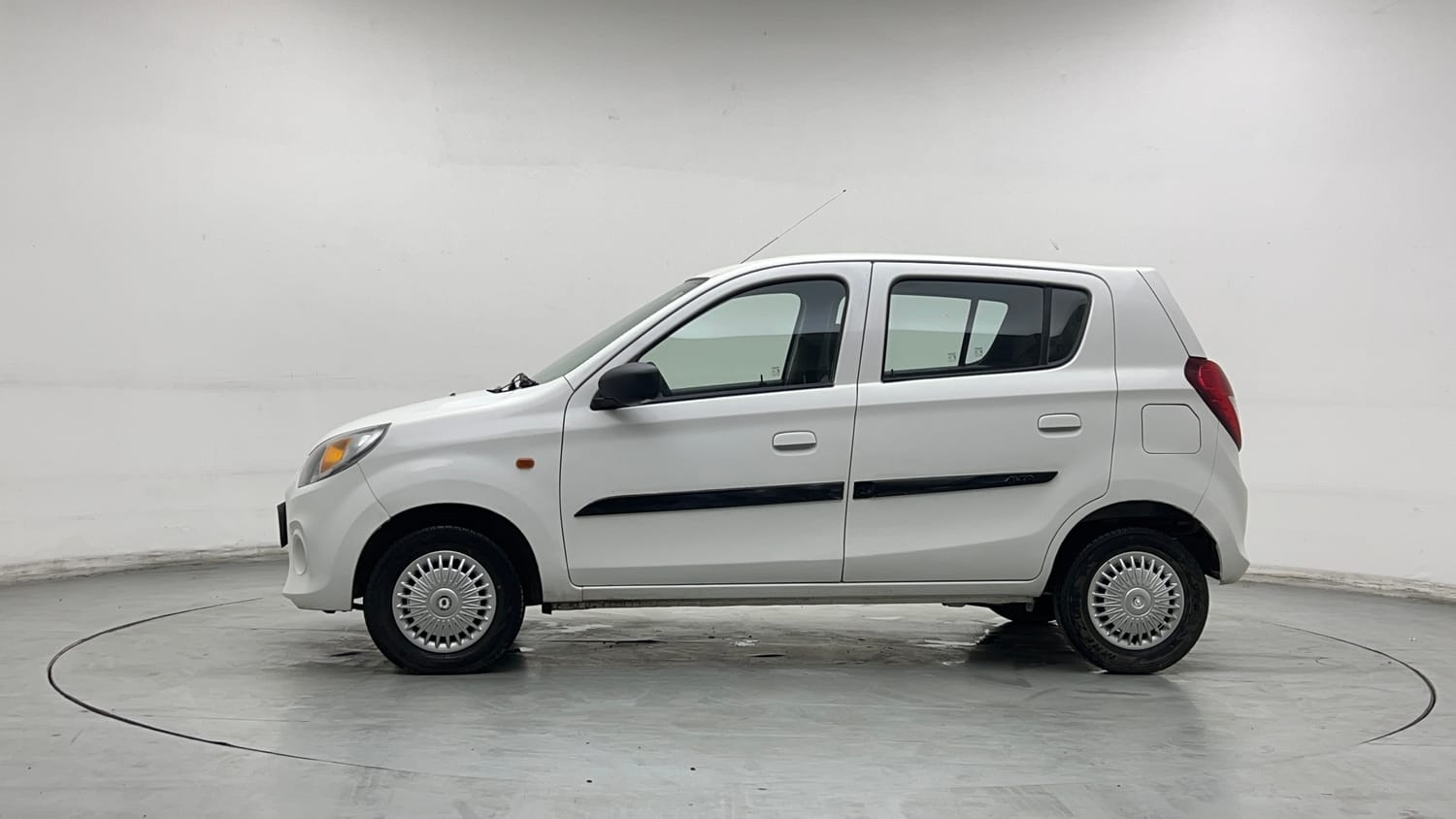 Used 2018 Maruti Suzuki Alto 800 VXi Petrol Manual exterior LEFT SIDE VIEW