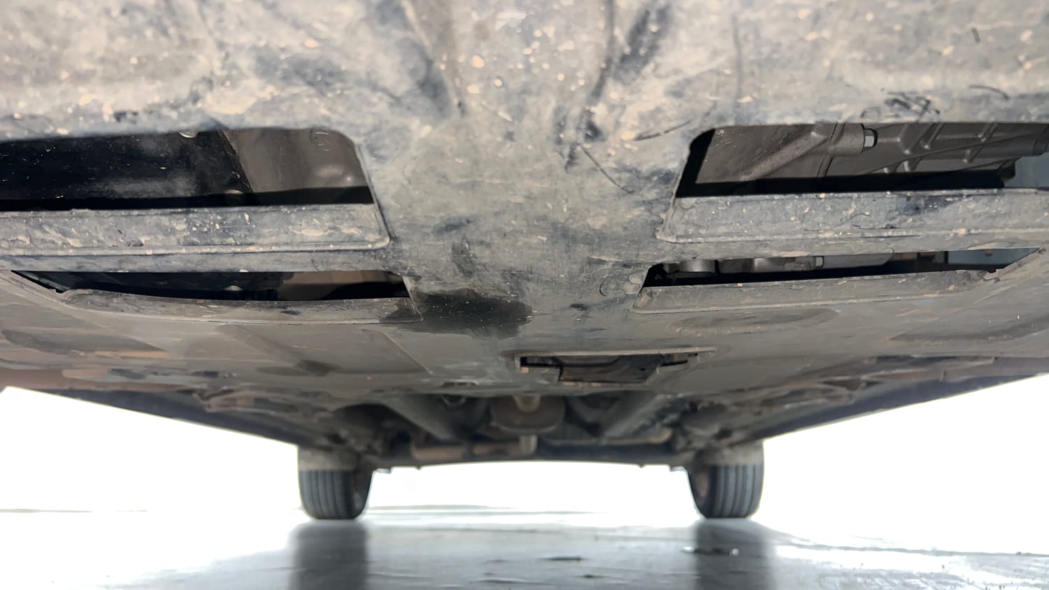 Used 2019 Hyundai Creta SX 1.6 Petrol Petrol Manual extra FRONT LEFT UNDERBODY VIEW