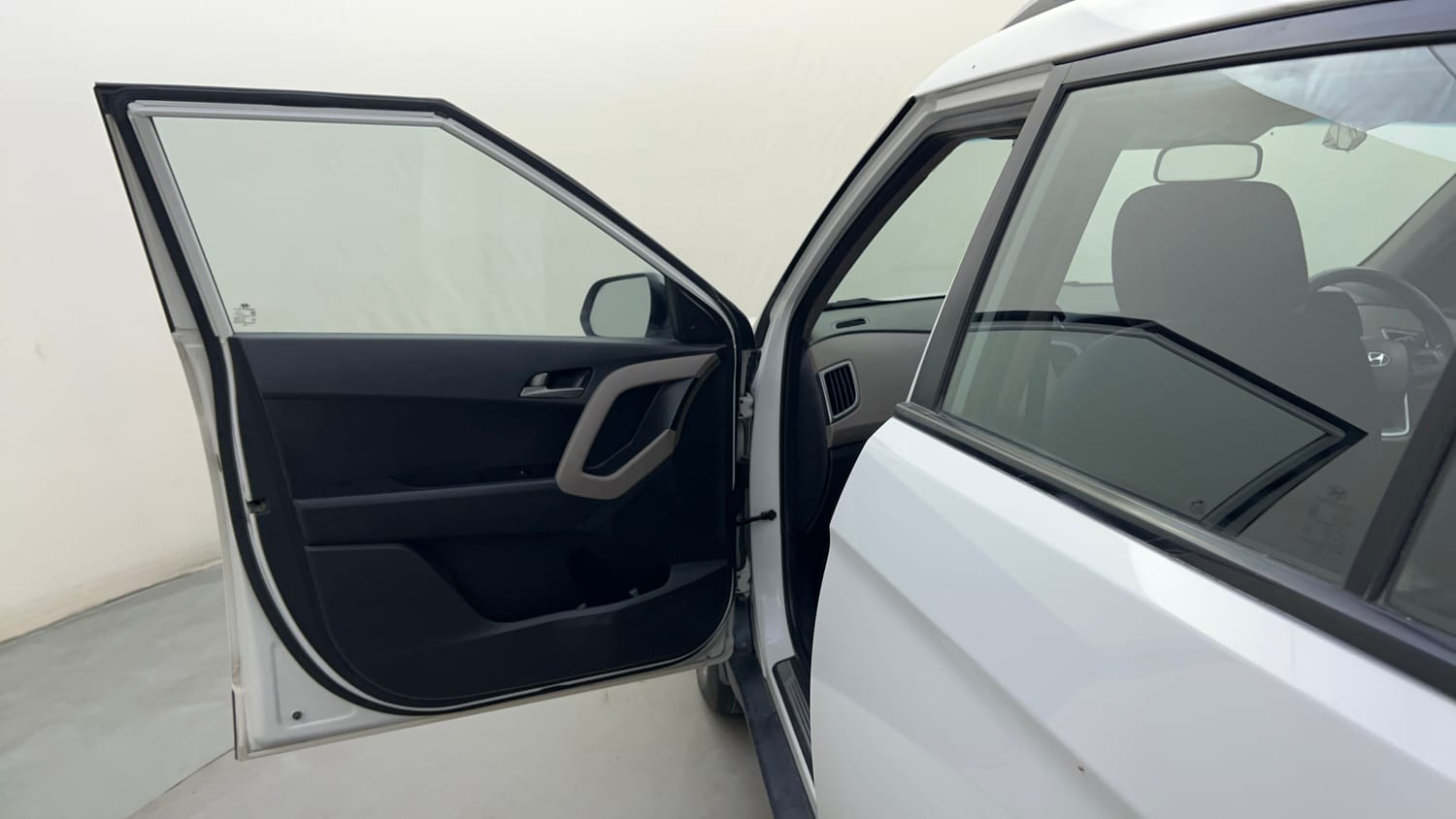 Used 2016 Hyundai Creta 1.6 SX Plus Petrol Petrol Manual interior LEFT FRONT DOOR OPEN VIEW