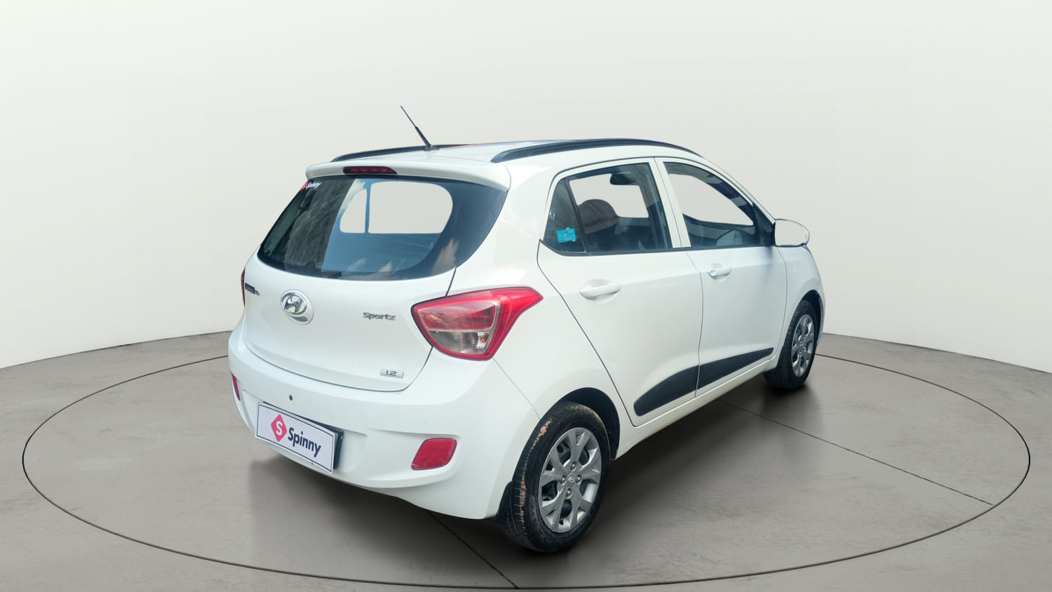 Used 2016 Hyundai Grand i10 Sportz 1.2 Kappa VTVT Petrol Manual exterior RIGHT REAR CORNER VIEW