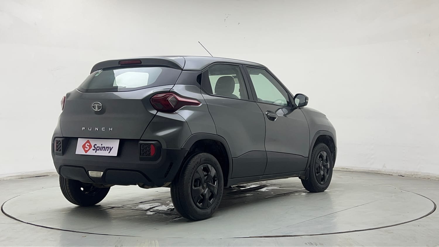 Used 2022 Tata Punch Adventure MT Petrol Manual exterior RIGHT REAR CORNER VIEW
