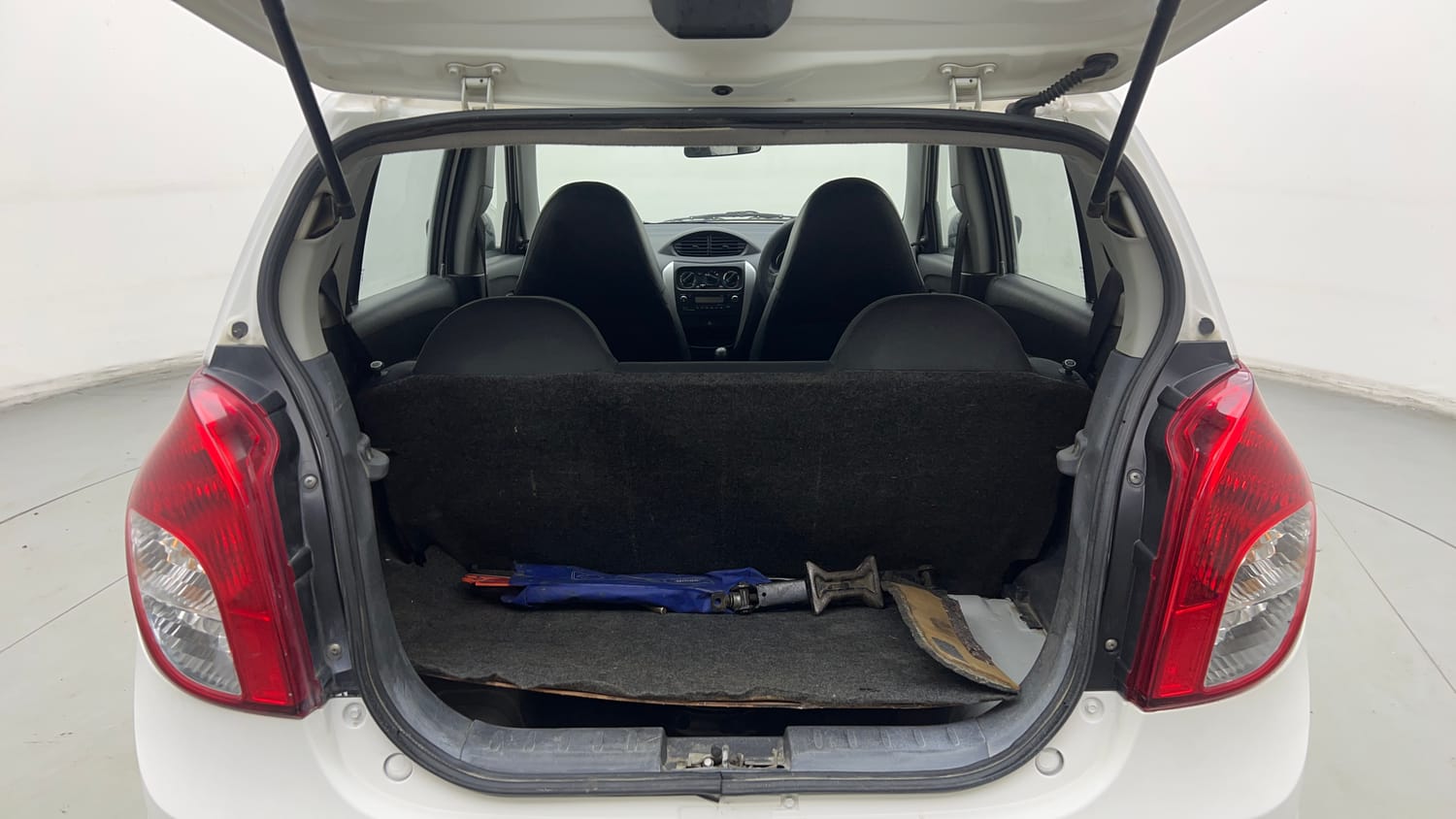 Used 2018 Maruti Suzuki Alto 800 VXi Petrol Manual interior DICKY INSIDE VIEW