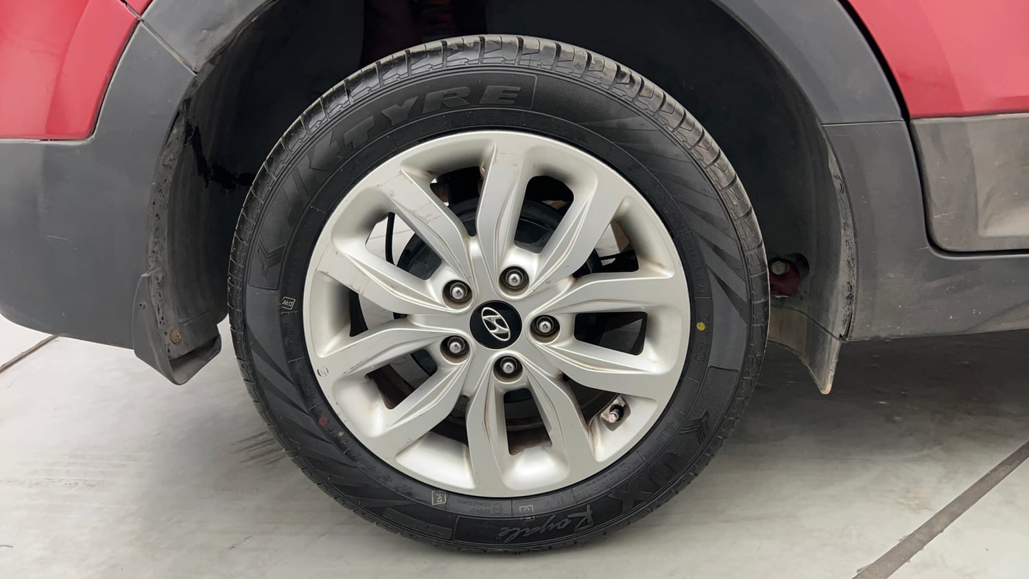 Used 2019 Hyundai Creta SX 1.6 Petrol Petrol Manual tyres RIGHT REAR TYRE RIM VIEW
