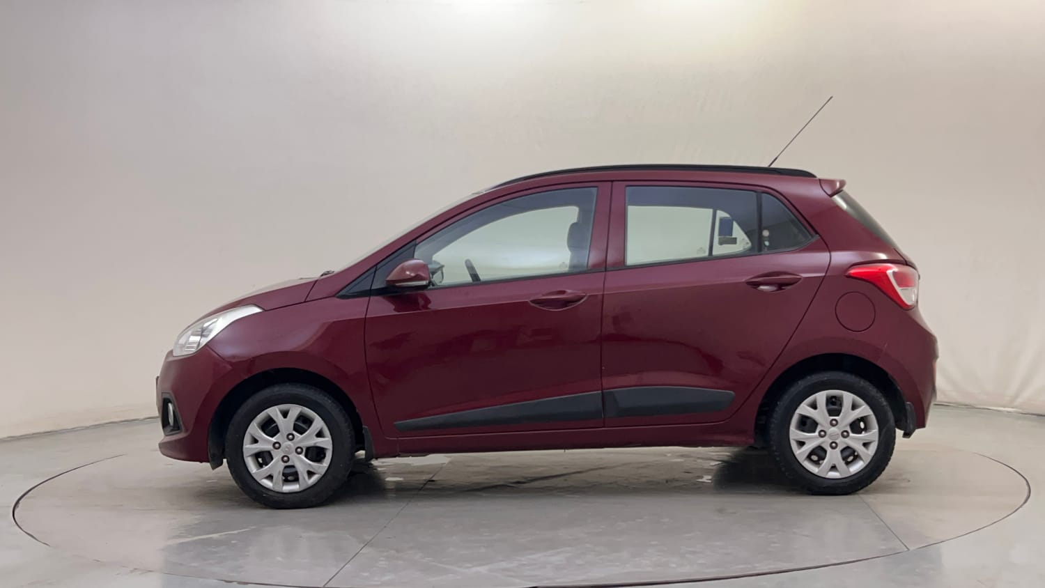 Used 2016 Hyundai Grand i10 Sportz 1.2 Kappa VTVT Petrol Manual exterior LEFT SIDE VIEW
