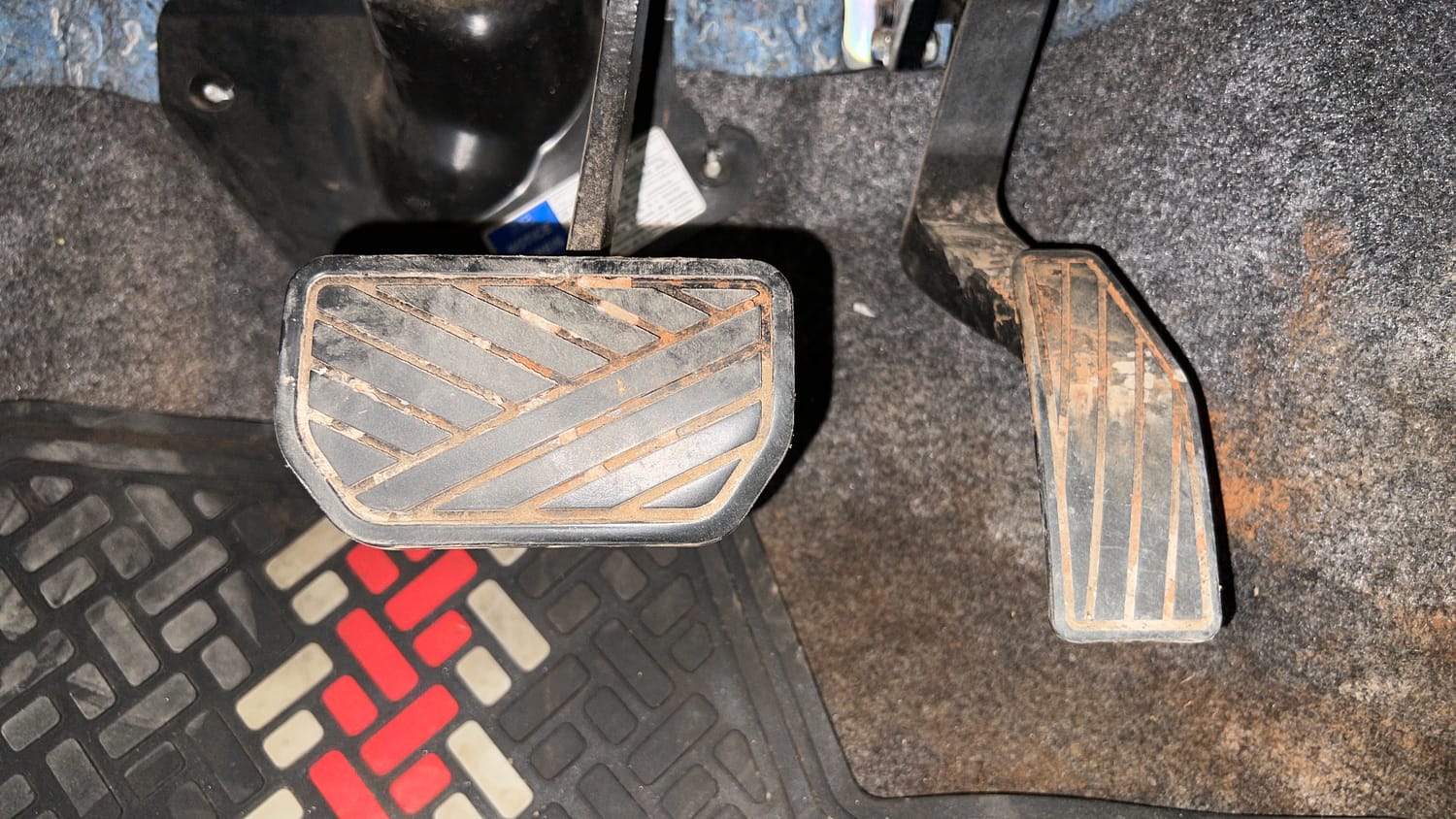 Used 2019 Maruti Suzuki Celerio VXi AMT Petrol Automatic interior PEDALS VIEW