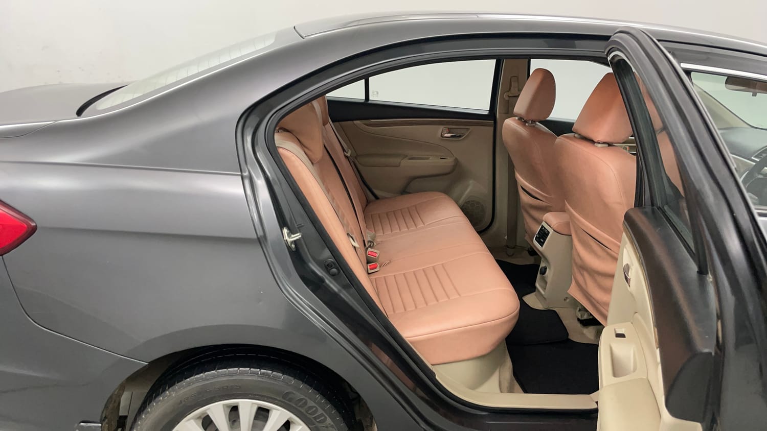 Used 2022 Maruti Suzuki Ciaz Zeta 1.5 Petrol Manual interior RIGHT SIDE REAR DOOR CABIN VIEW