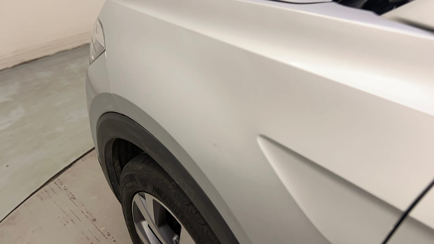 Used 2023 Volkswagen Taigun Topline 1.0 TSI AT Petrol Automatic dents MINOR SCRATCH