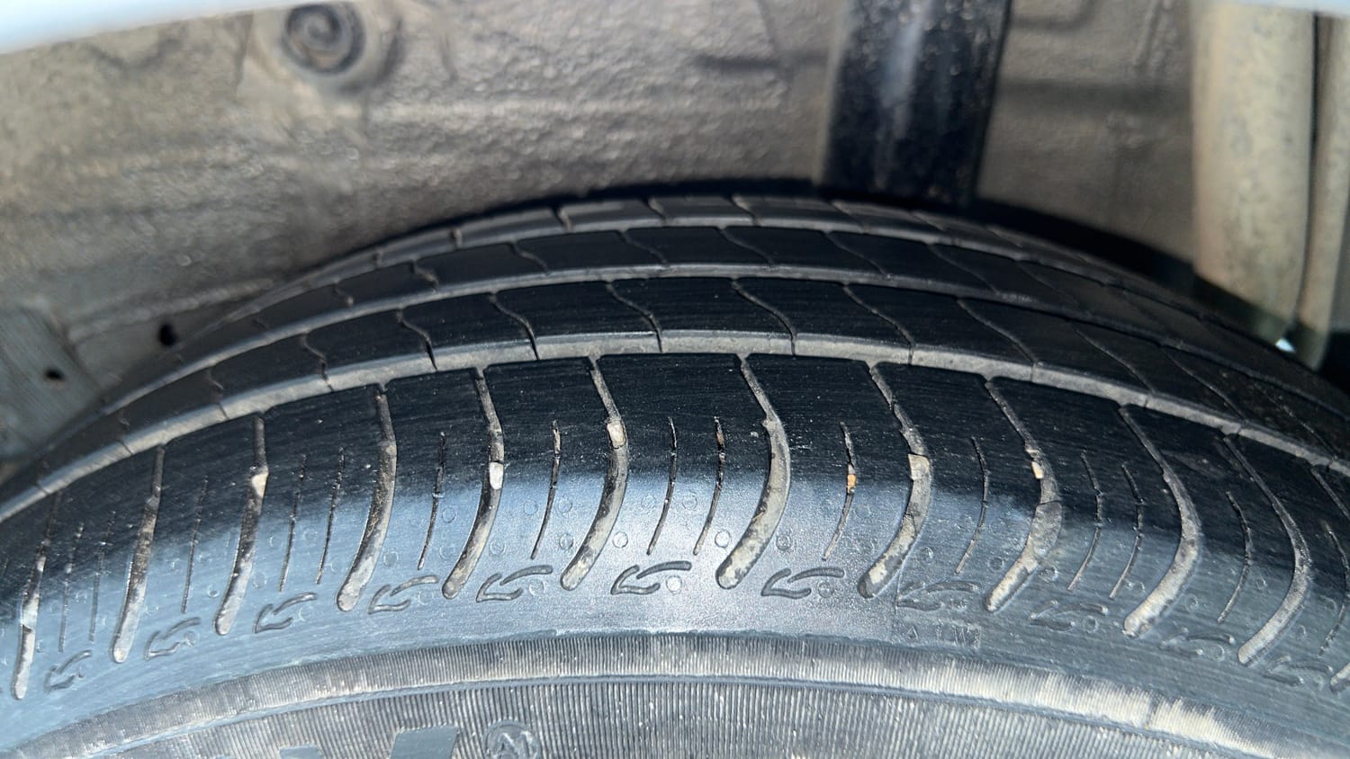 Used 2016 Maruti Suzuki Celerio VXi Petrol Manual tyres LEFT REAR TYRE TREAD VIEW